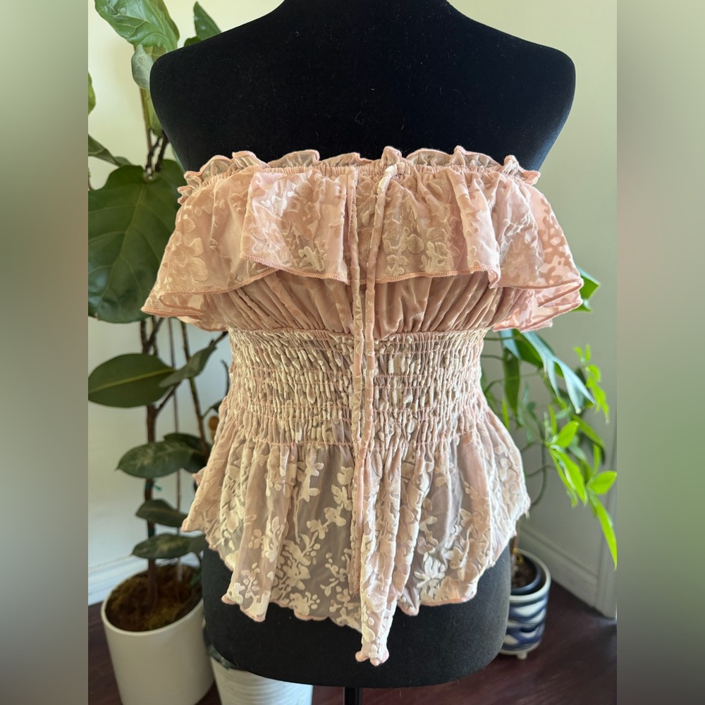 Kimchi Blue Blush Lace Top